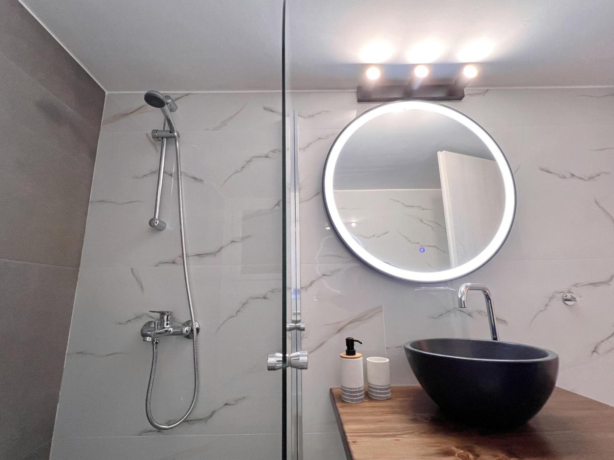 Wsd Piraeus Amazing Luxury Boutique 2Bd Apartment With Balcony Kültér fotó